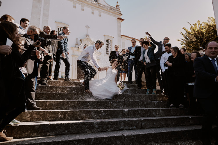 fotografia casamento nuno lima fotografia fotografo documental casamento reportagem portugal leiria igreja escadas queda
