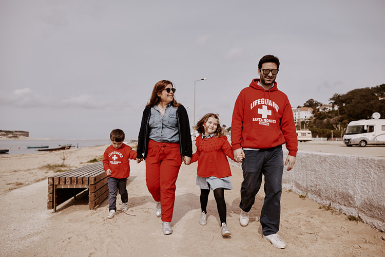 sessao fotografica familia documental nuno lima fotografia fotografo familia um momento na vida portugal lagoa de obidos passeio